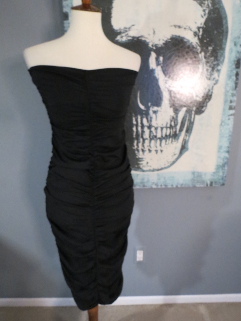 Forever 21 Black Strapless Ruched Bodycon Dress